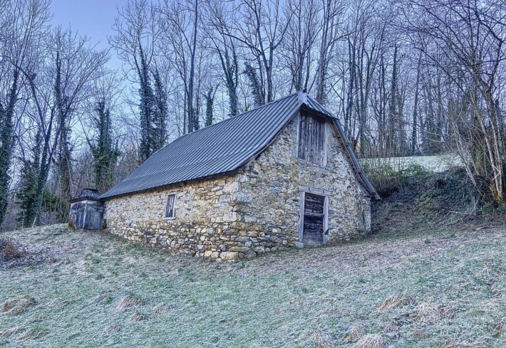 Property photo 1 of 49