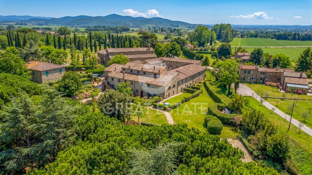 Property photo 1 of 21 Exteriors