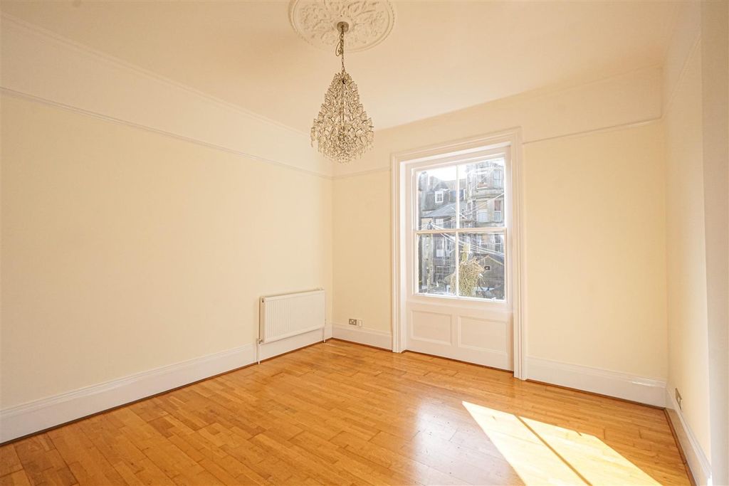 Property photo 2 of 11 Dsc01648.Jpg