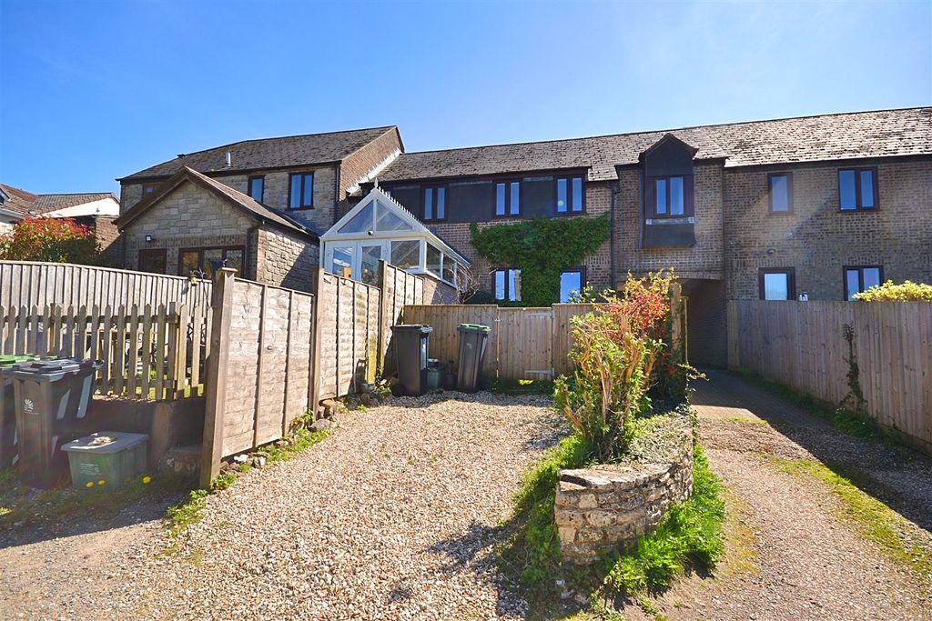 Property photo 3 of 13 24 (9).Png