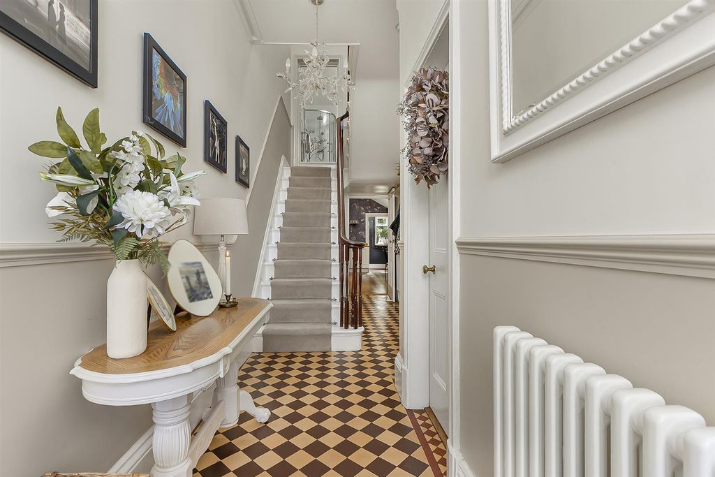 Property photo 3 of 31 Hallway