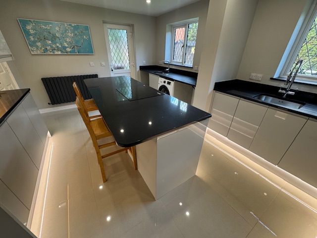 Property photo 3 of 15 Kitchen