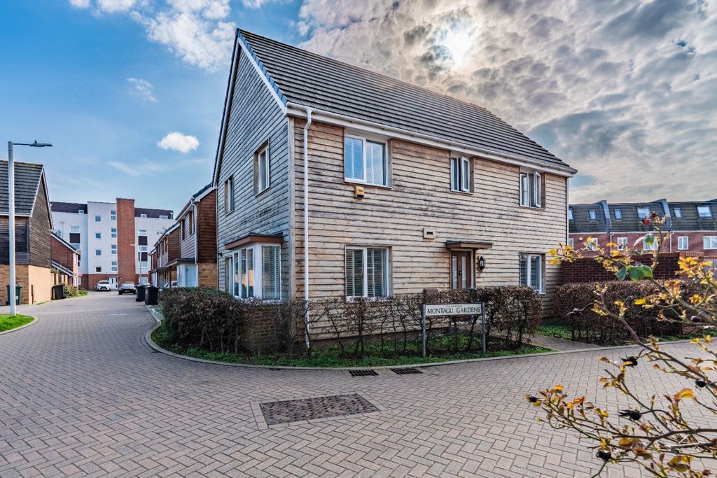 Property photo 1 of 23 4902260