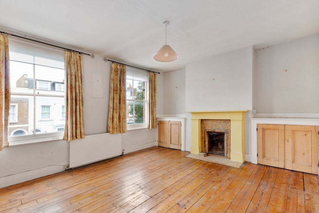 Property photo 2 of 6