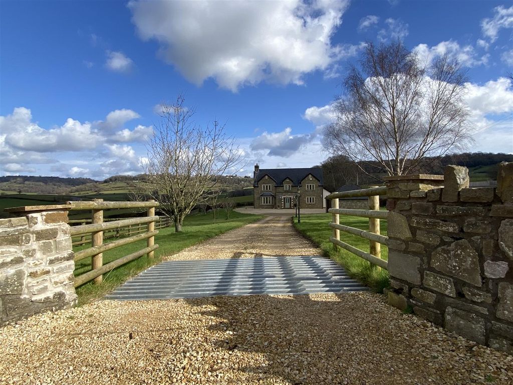 Property photo 3 of 41 Entrance Driveway
