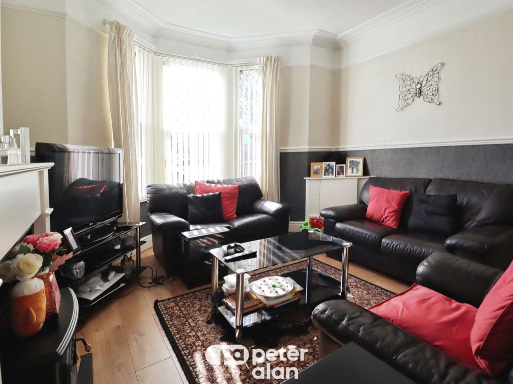 Property photo 2 of 14