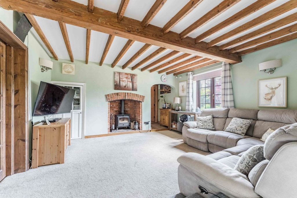Property photo 3 of 33