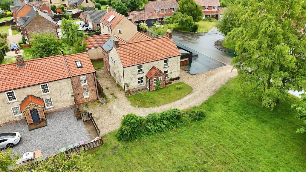 Property photo 1 of 16 5193660