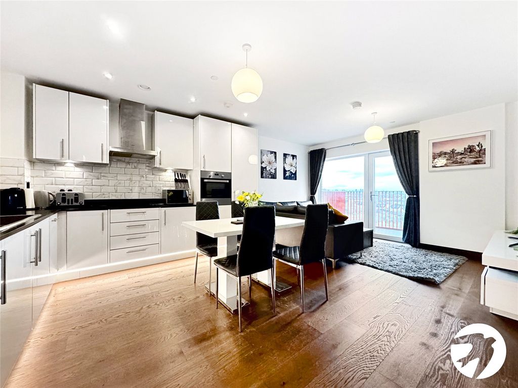 Property photo 3 of 13 Picture 3