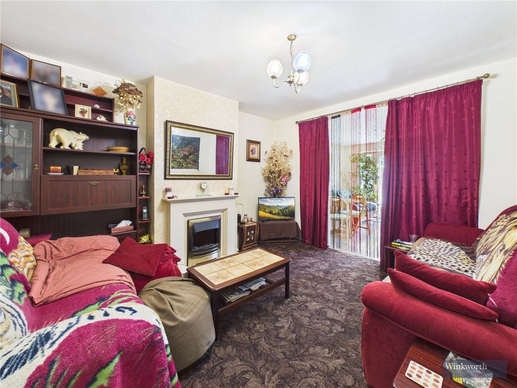 Property photo 3 of 19 Picture No. 02