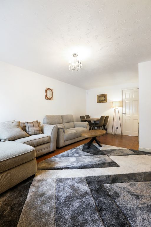 Property photo 3 of 40