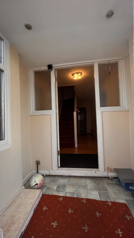 Property photo 2 of 17 Photo 2