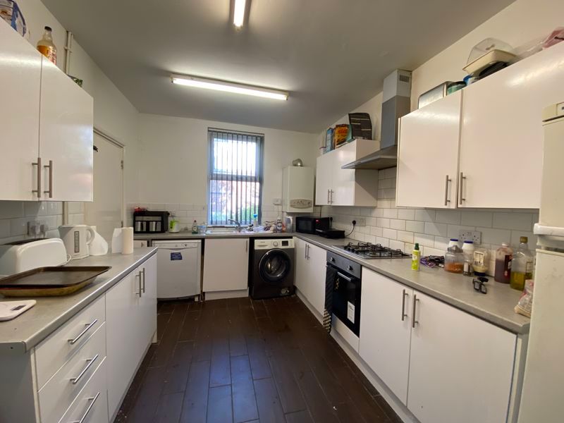 Property photo 2 of 10 Photo 12