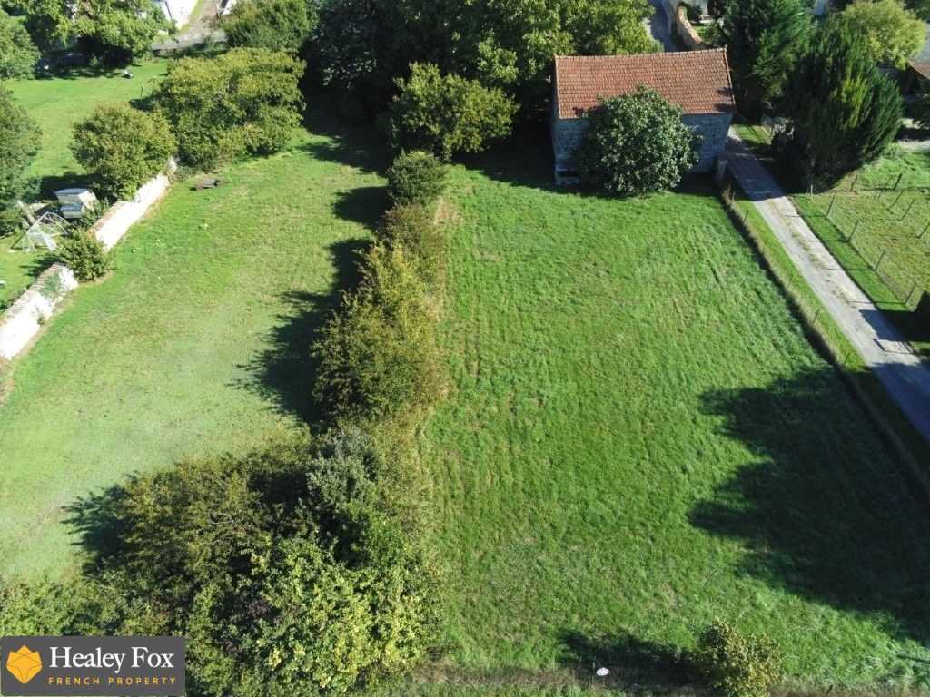 Property photo 3 of 35 P218021868Ca81A6Da98B
