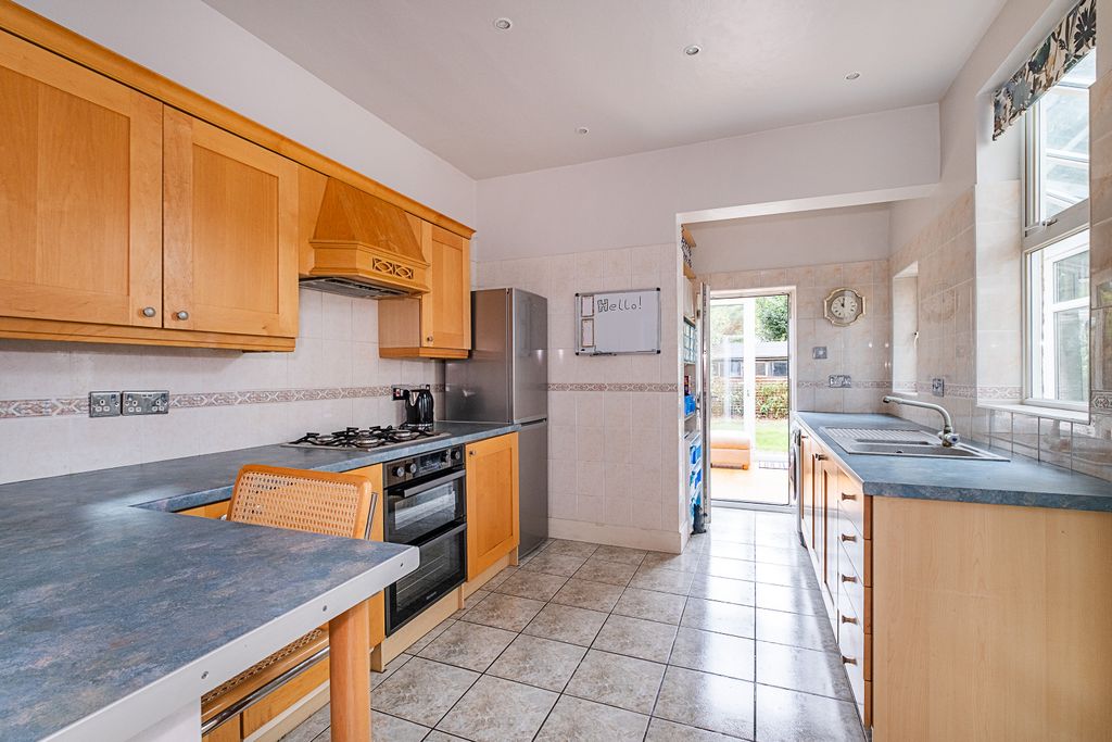 Property photo 3 of 15