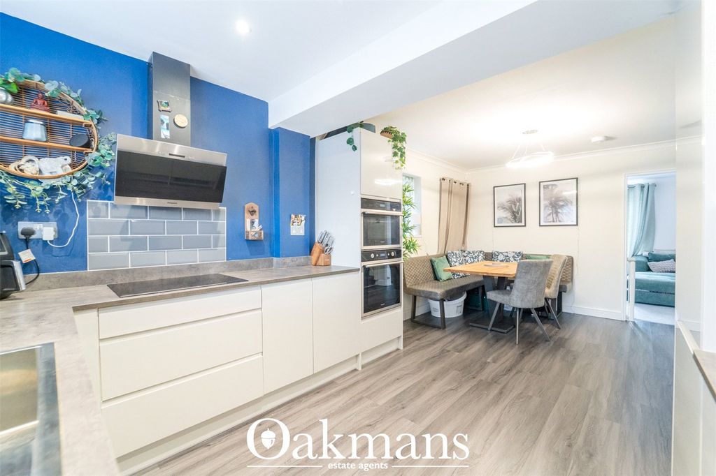 Property photo 2 of 33 Picture No. 08