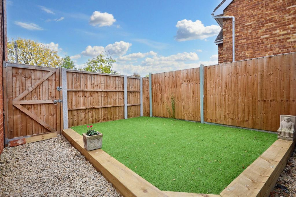 Property photo 3 of 20