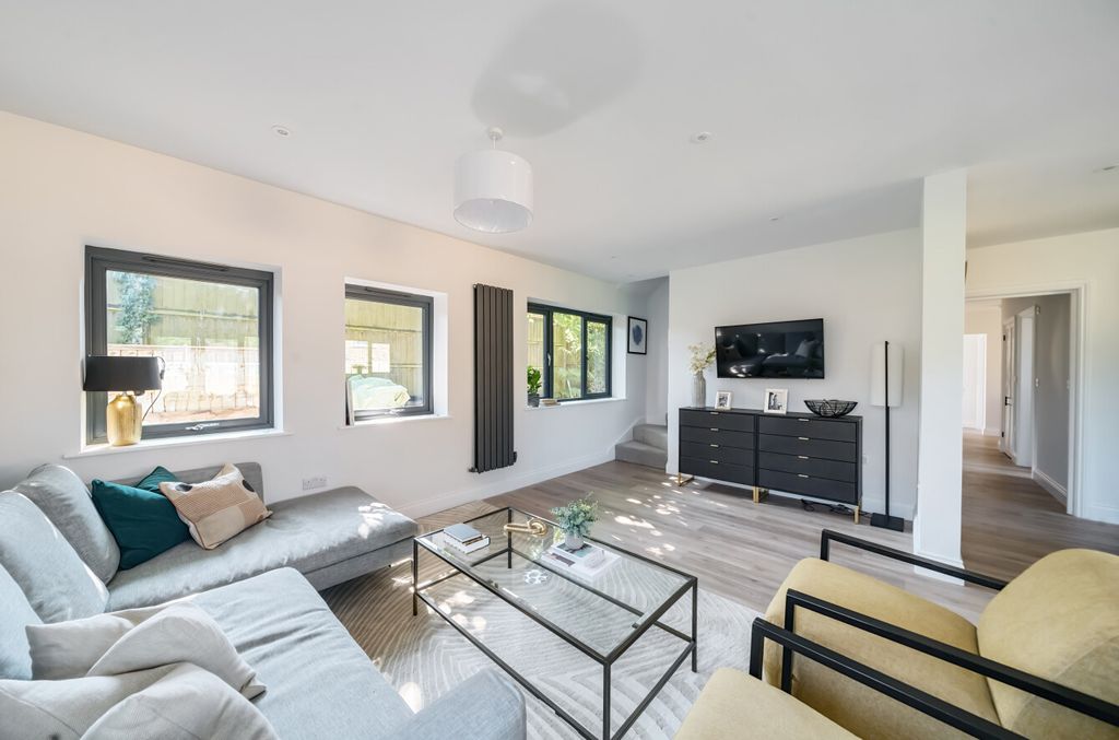 Property photo 3 of 15 3