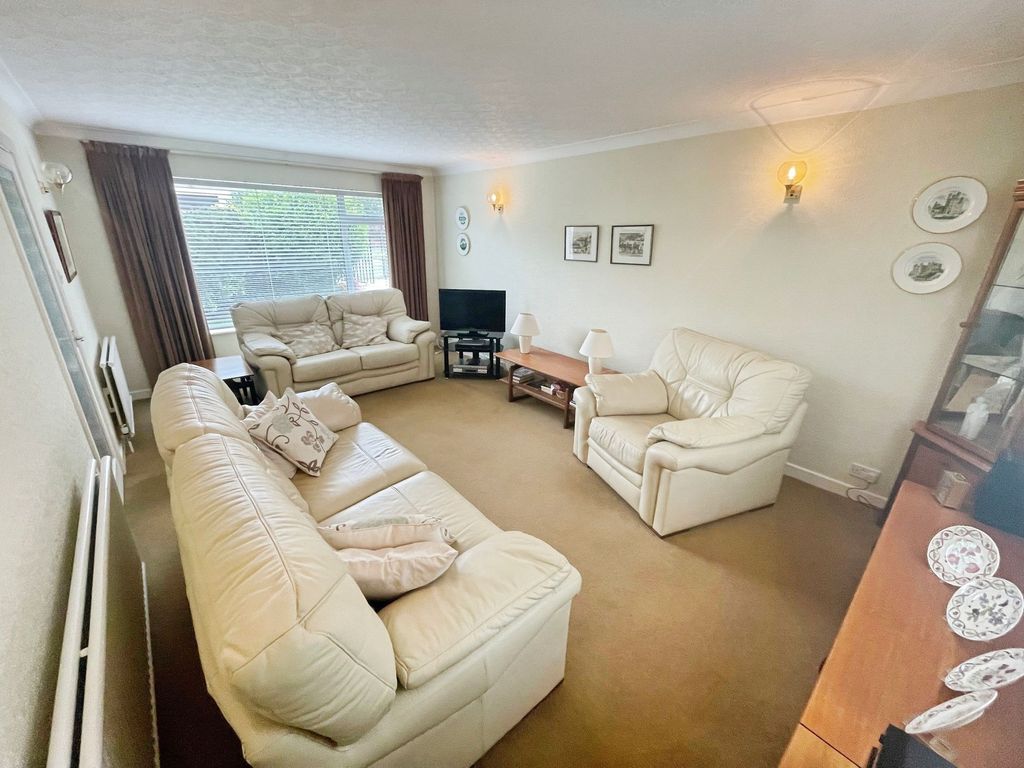 Property photo 3 of 21