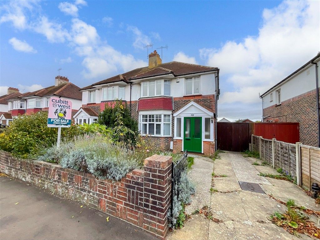 Property photo 1 of 11 Front