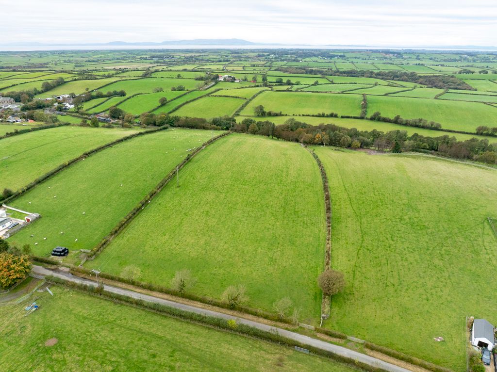 Property photo 3 of 5