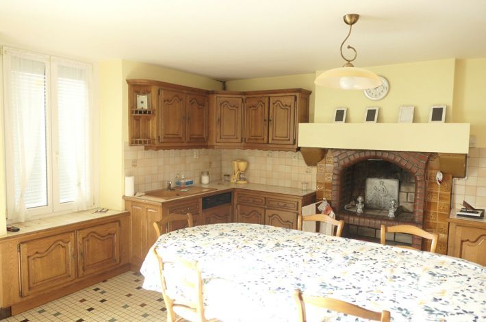 Property photo 3 of 9