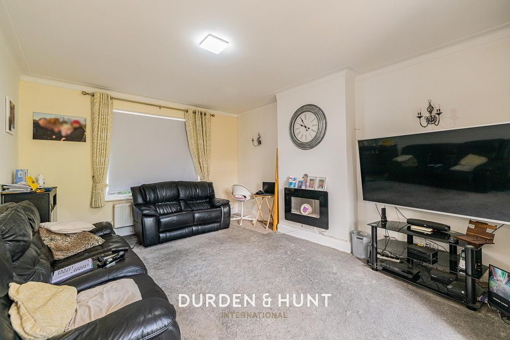 Property photo 2 of 26 Slewins-13.Jpg
