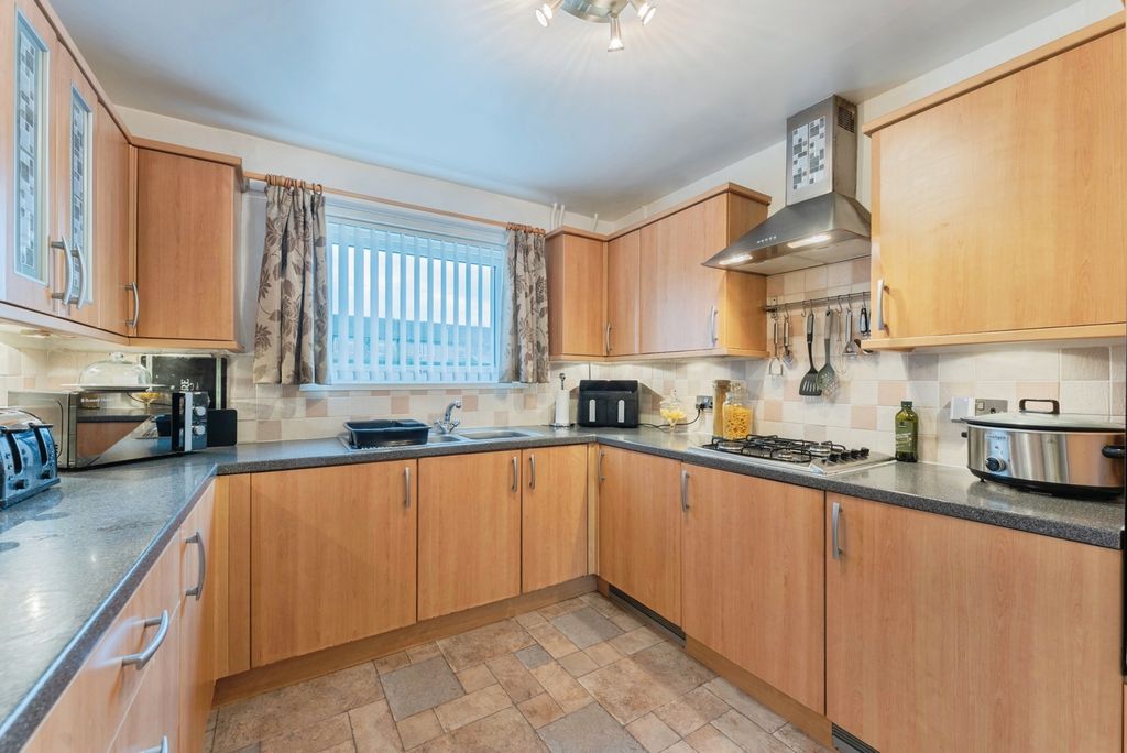 Property photo 2 of 20 Pbox-Img.Jpg