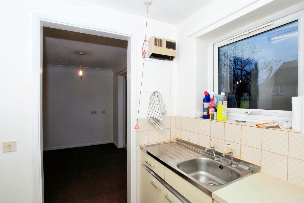 Property photo 3 of 13