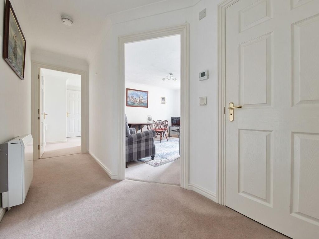 Property photo 2 of 15 Hallway