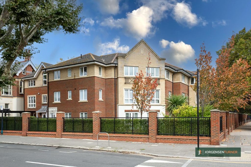 Property photo 1 of 10 Main External .Jpg