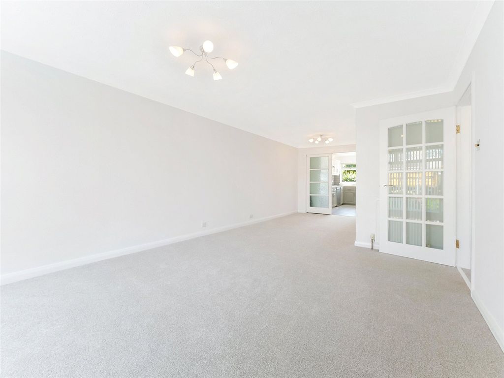 Property photo 3 of 21 Picture No. 10