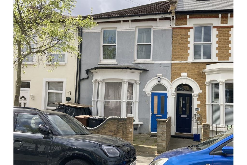 Property photo 2 of 2