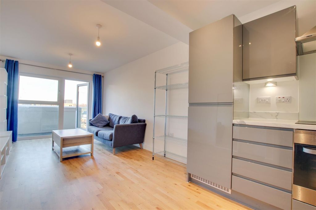 Property photo 3 of 8 Bh2.Jpg