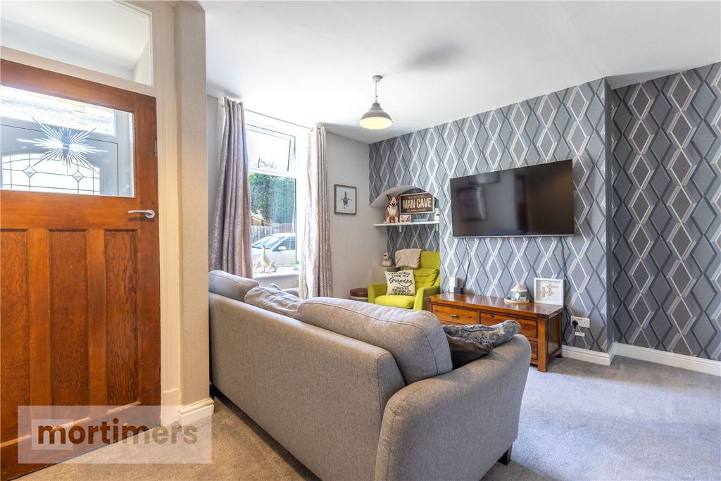 Property photo 2 of 16 Living Room