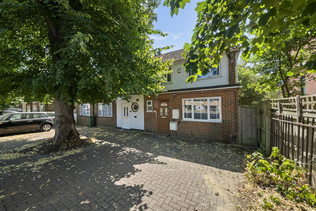 Property photo 1 of 15