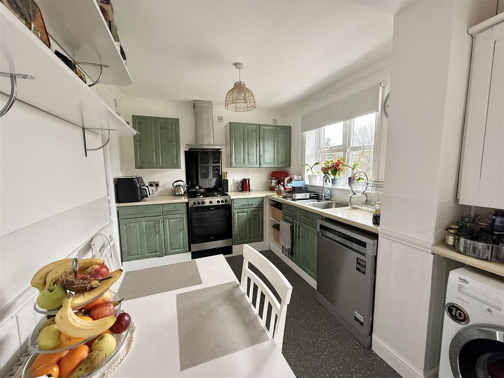 Property photo 3 of 11 Img_8979.Jpeg