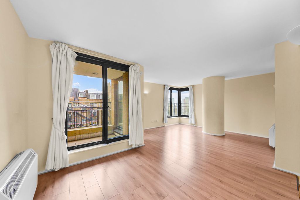 Property photo 2 of 13 Picture No. 01