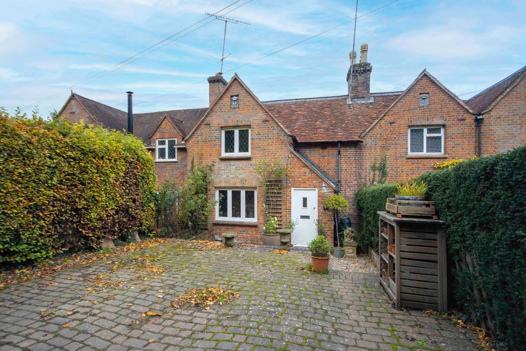 Property photo 1 of 11