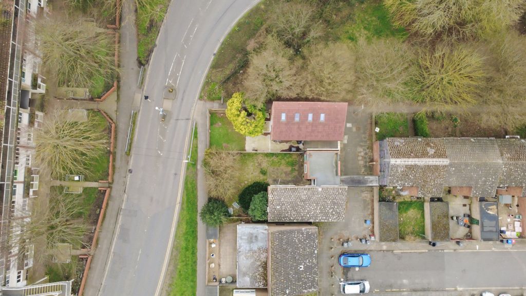 Property photo 2 of 20 4968863