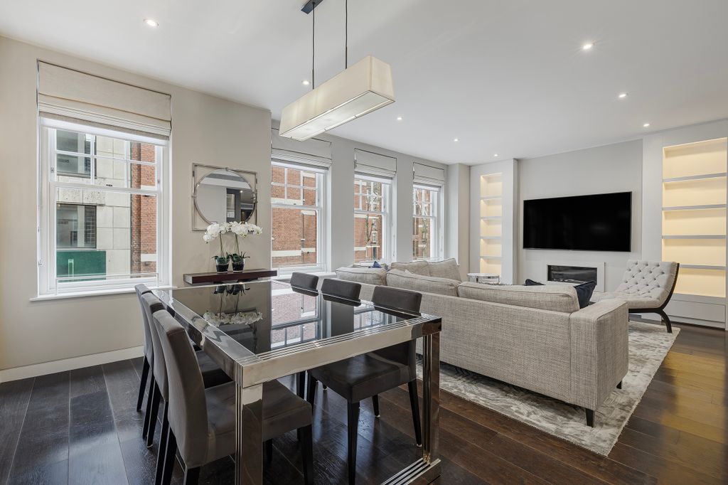 Property photo 3 of 27