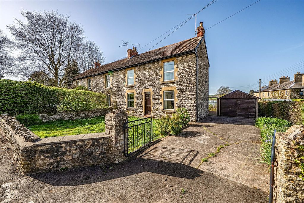 Property photo 3 of 14 Front