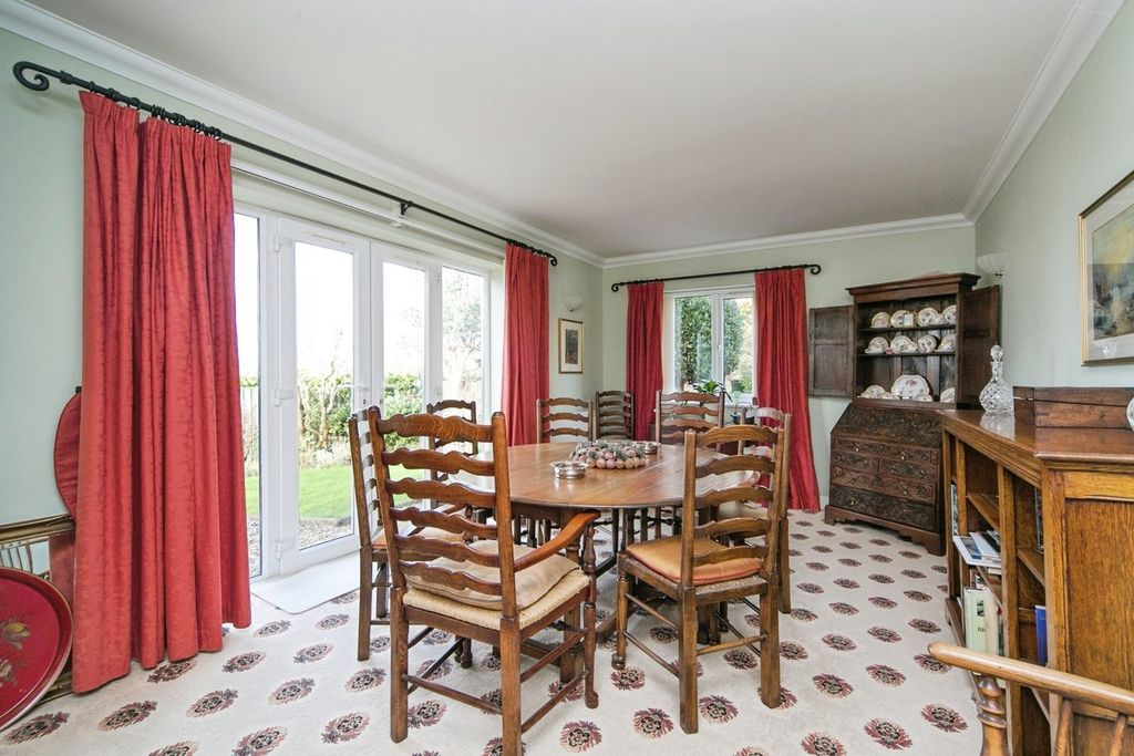 Property photo 3 of 20