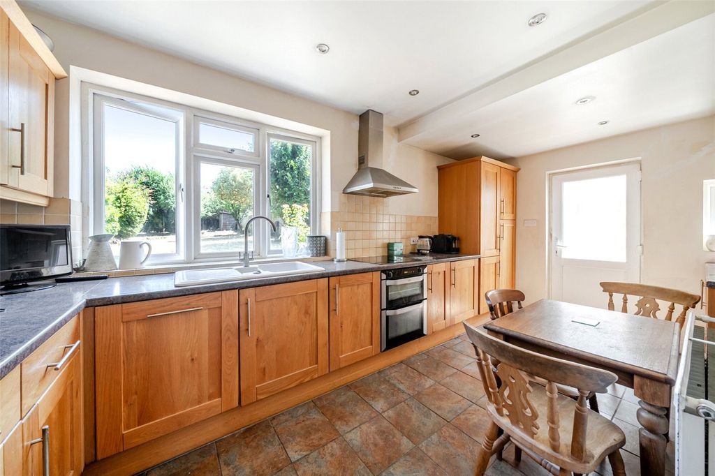Property photo 2 of 17 Picture No. 08