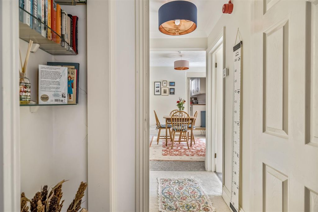 Property photo 3 of 23 1349018-8-68c93F2Bdd75B.Jpg