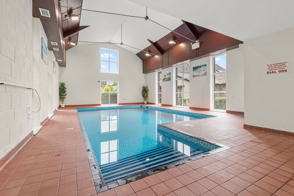 Property photo 3 of 23