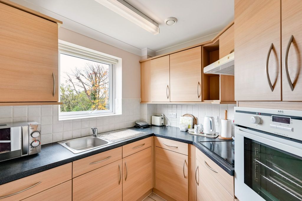 Property photo 3 of 11 Picture 3