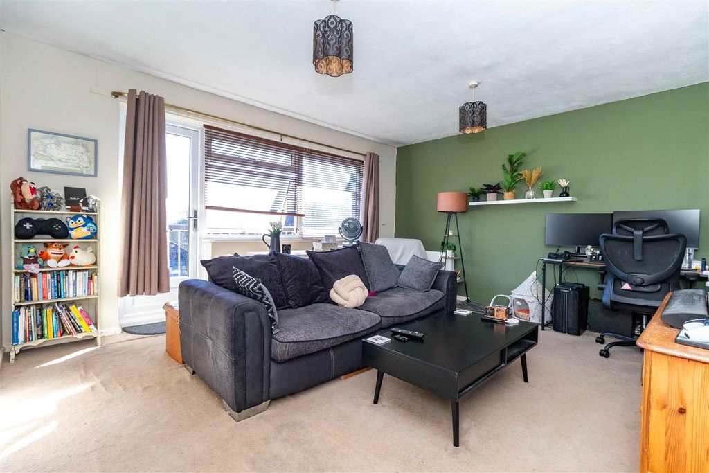 Property photo 2 of 9 Themanor-5.Jpg