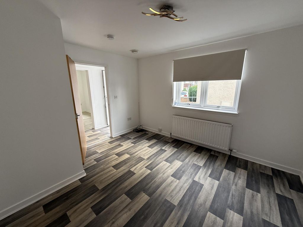 Property photo 3 of 12 Gallery