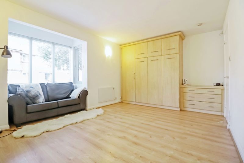 Property photo 2 of 9 Photo 1